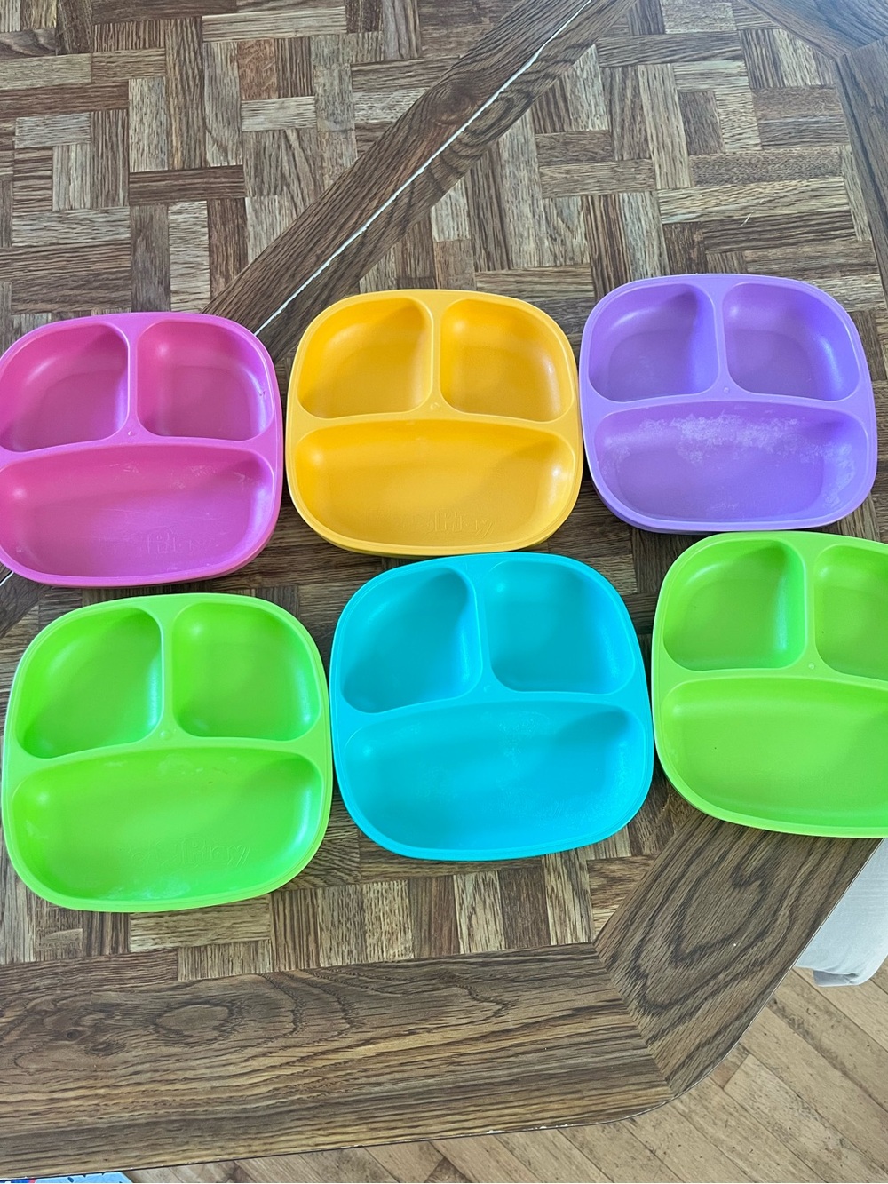 RePlay Kids plates